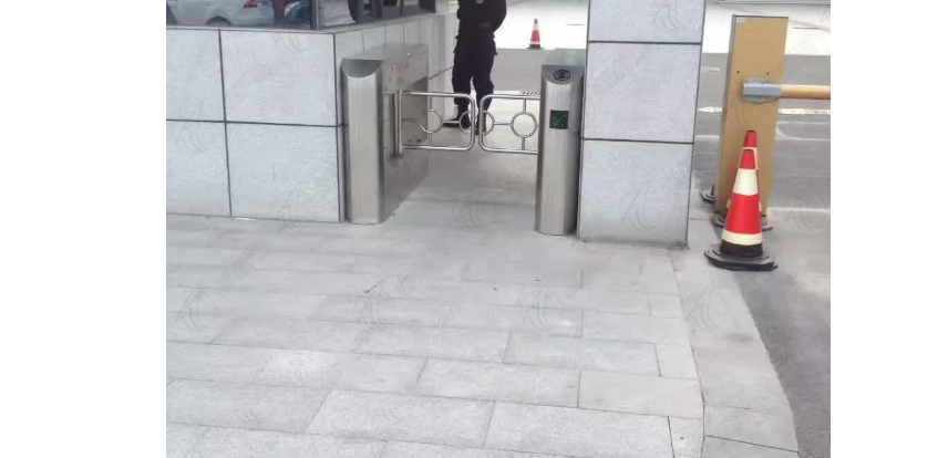 江蘇淮安新城區公安局尊貴擺閘項目